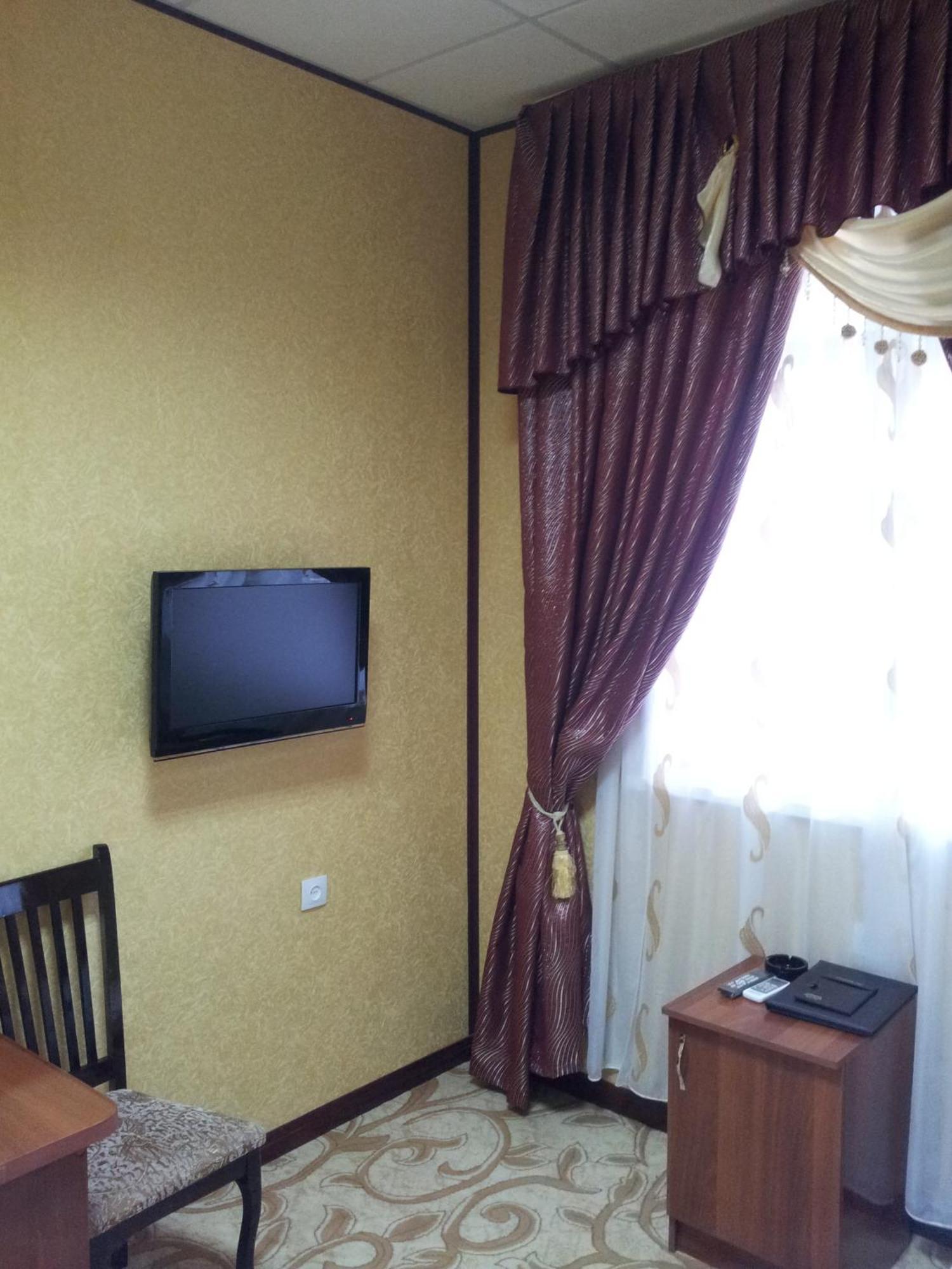 Dangara Hotel Kokand Exterior photo